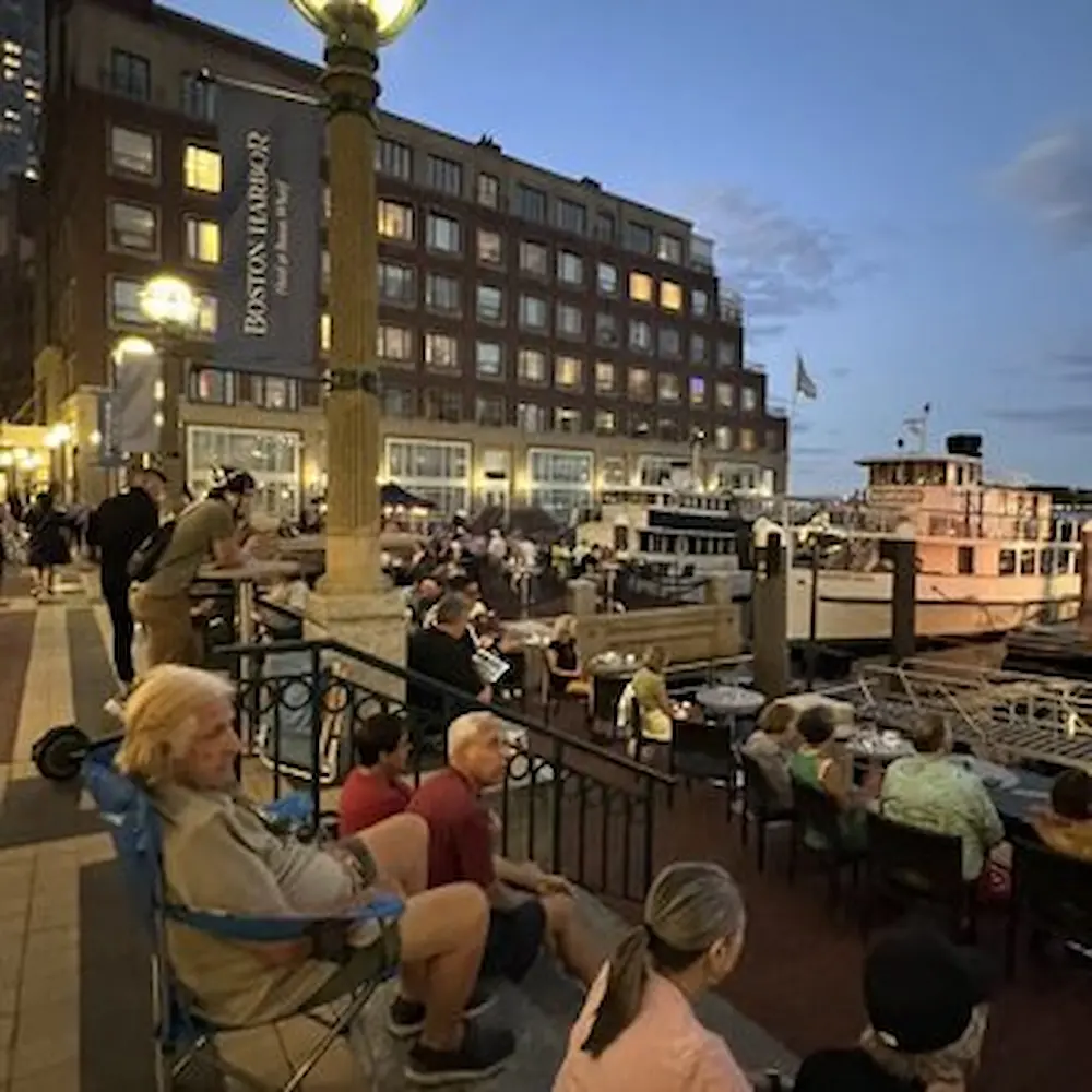 Rowes Wharf Sea Grille