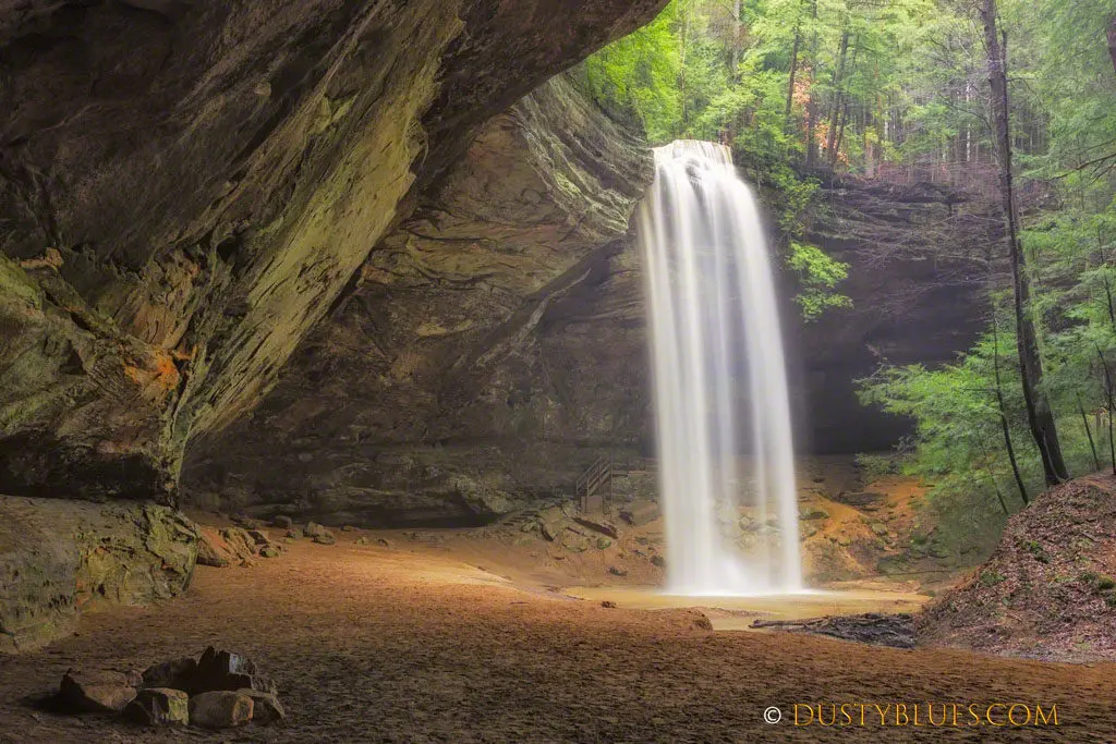 Ash Cave