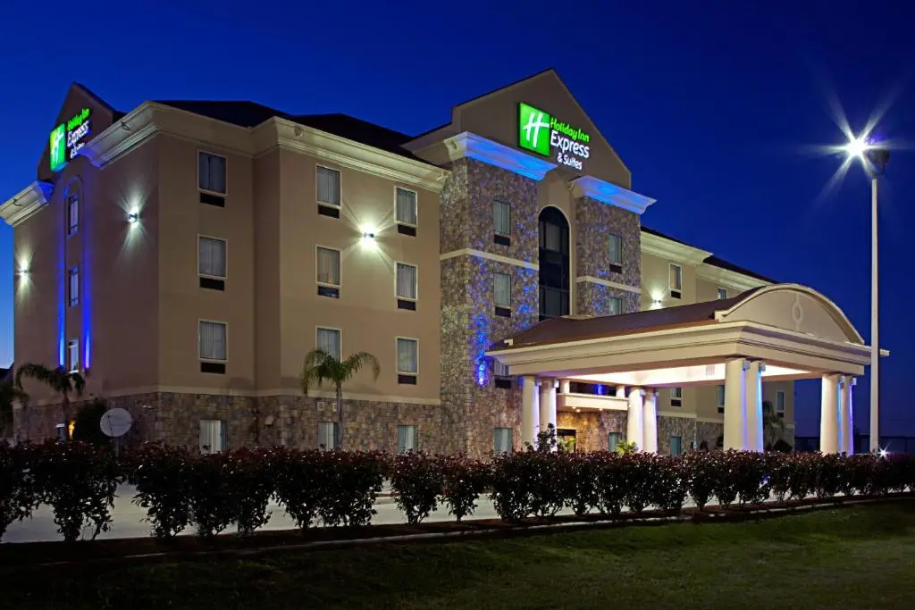 Holiday Inn Express & Suites