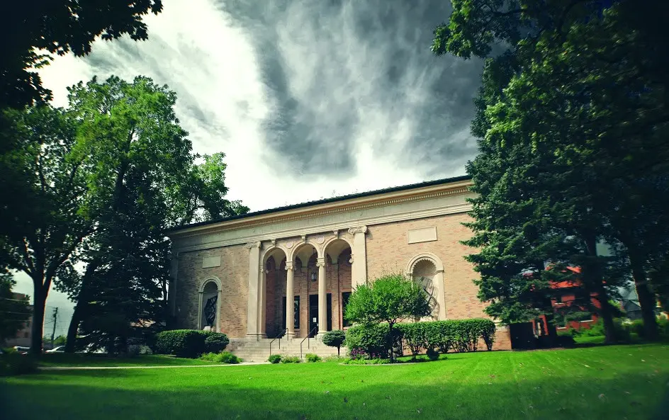 Blanden Memorial Art Museum