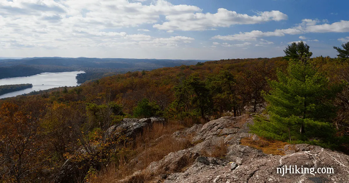 Bearfort Mountain