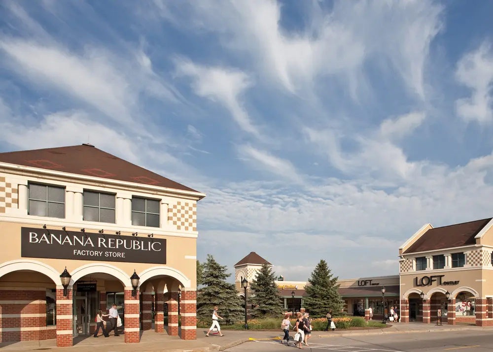 The Grove City Outlet Mall