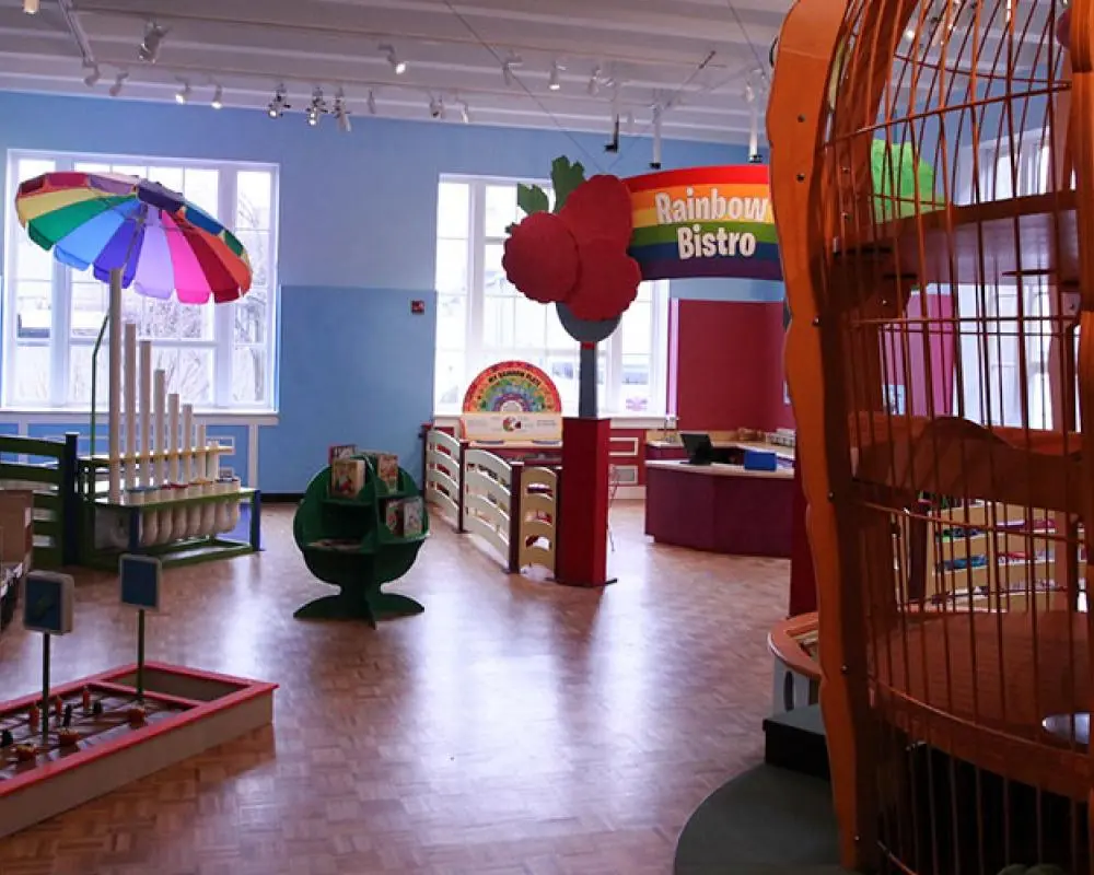 Children’s Museum of Evansville (cMoe)