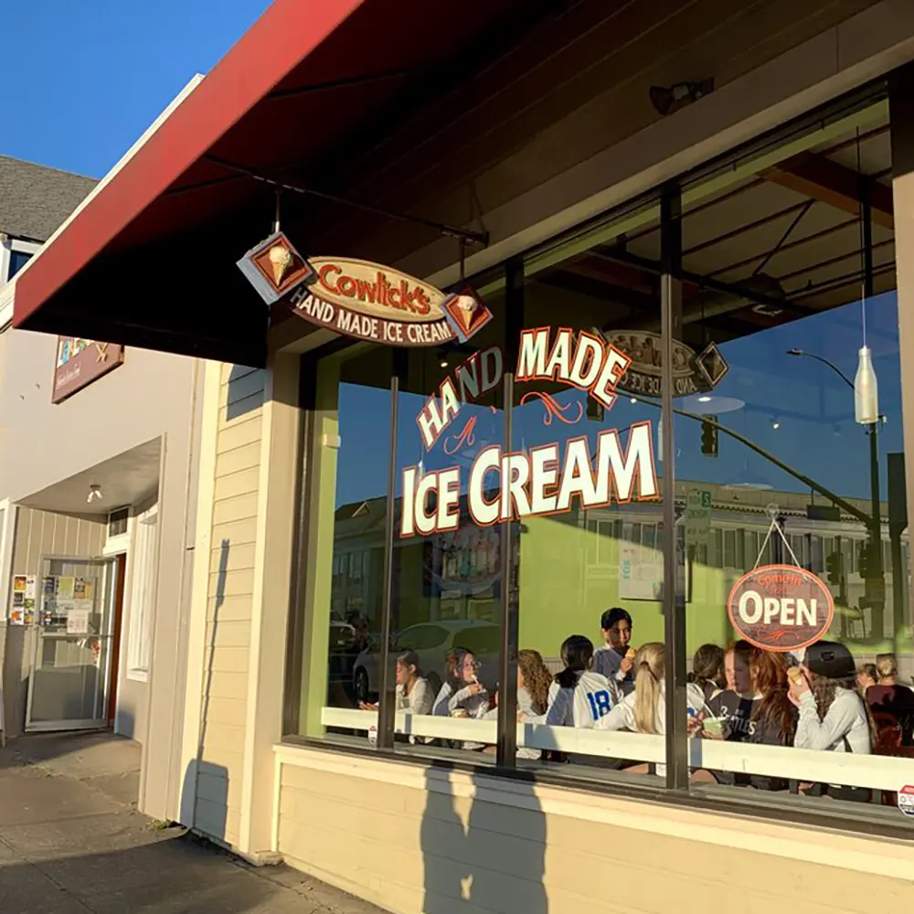 Cowlick's Ice Cream Cafe