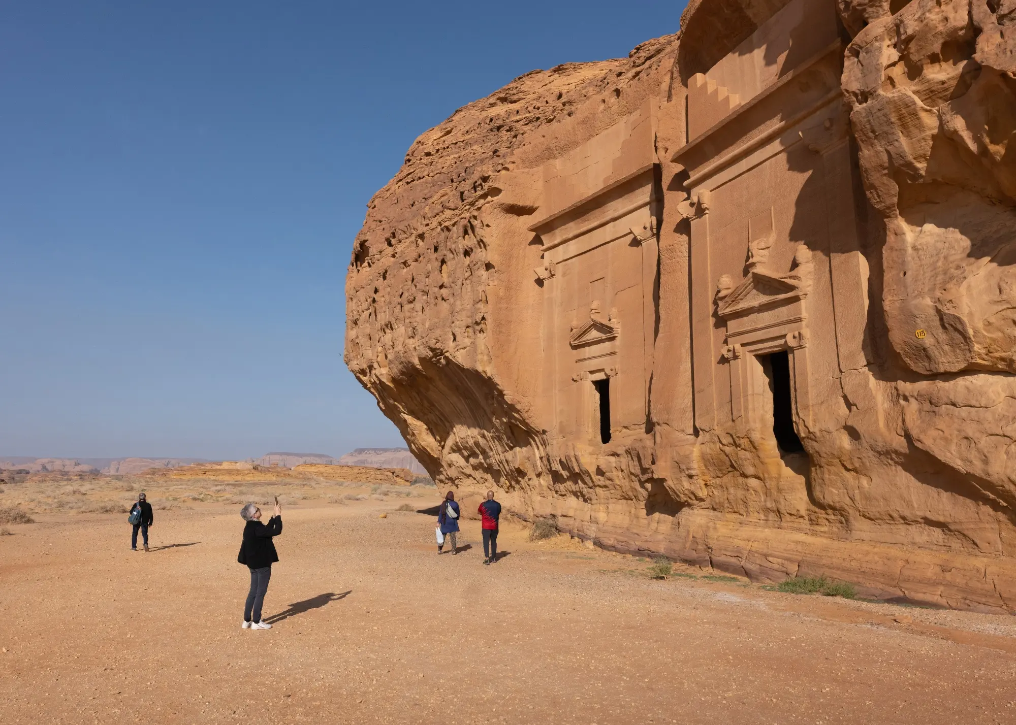 Saudi Seeks $80 Billion in Investments in Push for More Tourists 