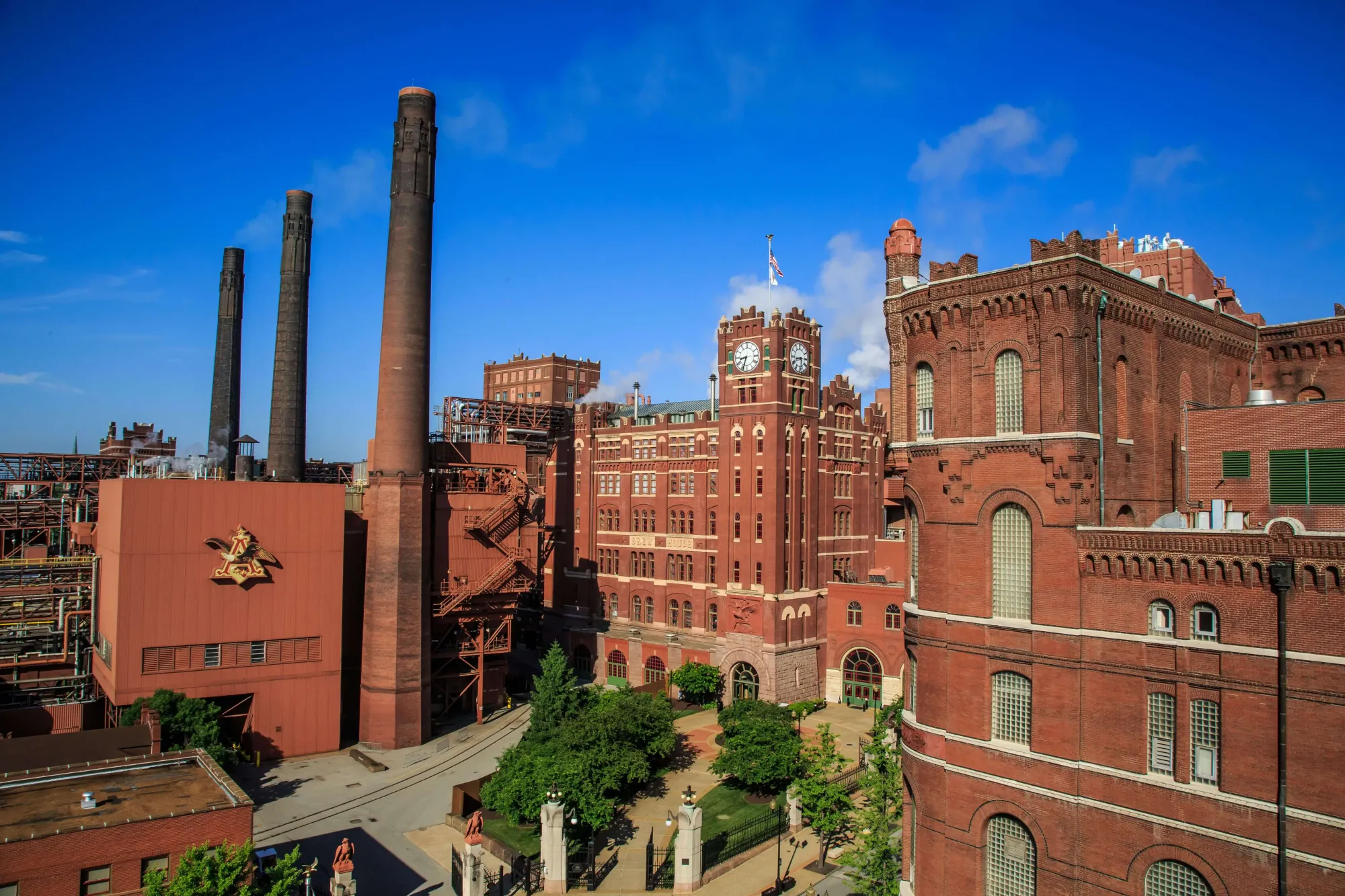 Anheuser-Busch Drives Economic Recovery with $50 Million Investment in St.  Louis Brewery, Expanding Seltzer and Packaging Capabilities | Anheuser-Busch