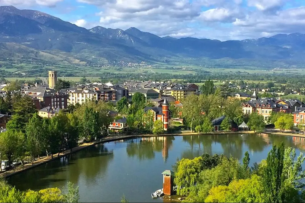 Nature and villages with charm in the valley of La Cerdanya – ShootCatalonia