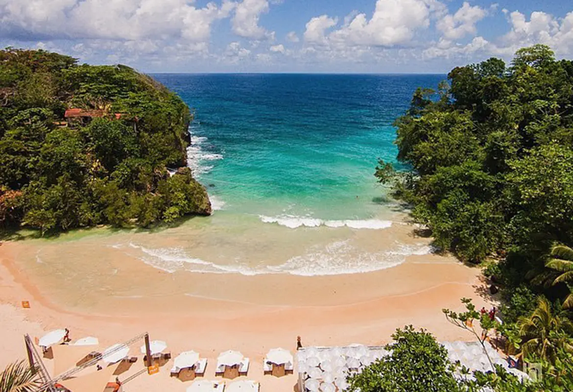 World Famous Beach - Frenchman's Cove Jamaica