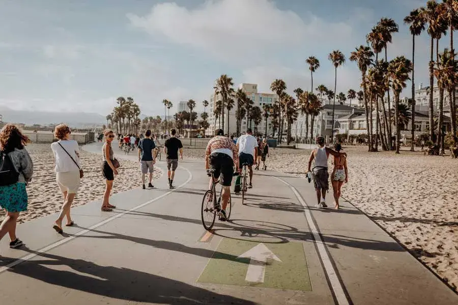 Cycling THE STRAND Bike Path: Route MAP, Rentals, Tours