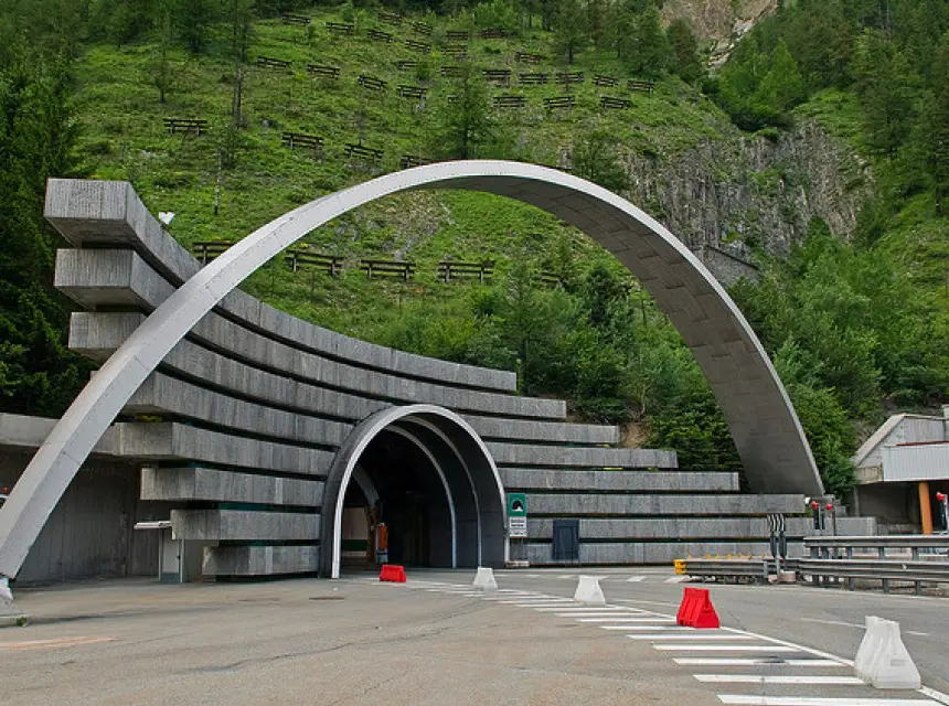 Mont Blanc Tunnel Toll Prices - Get from France to Italy