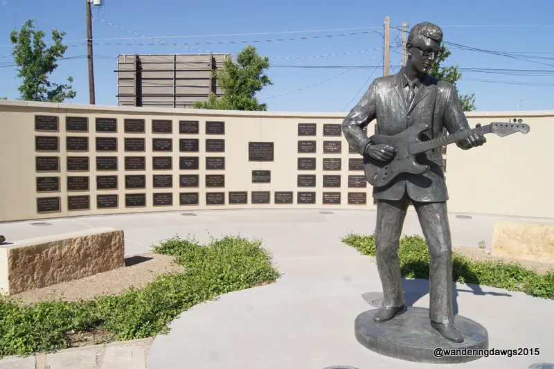 Buddy Holly Statue and West Texas Hall of Fame – Wandering Dawgs