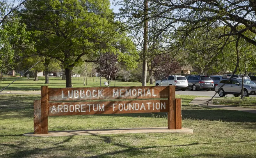 Experimentation and education at Lubbock Memorial Arboretum | KTTZ