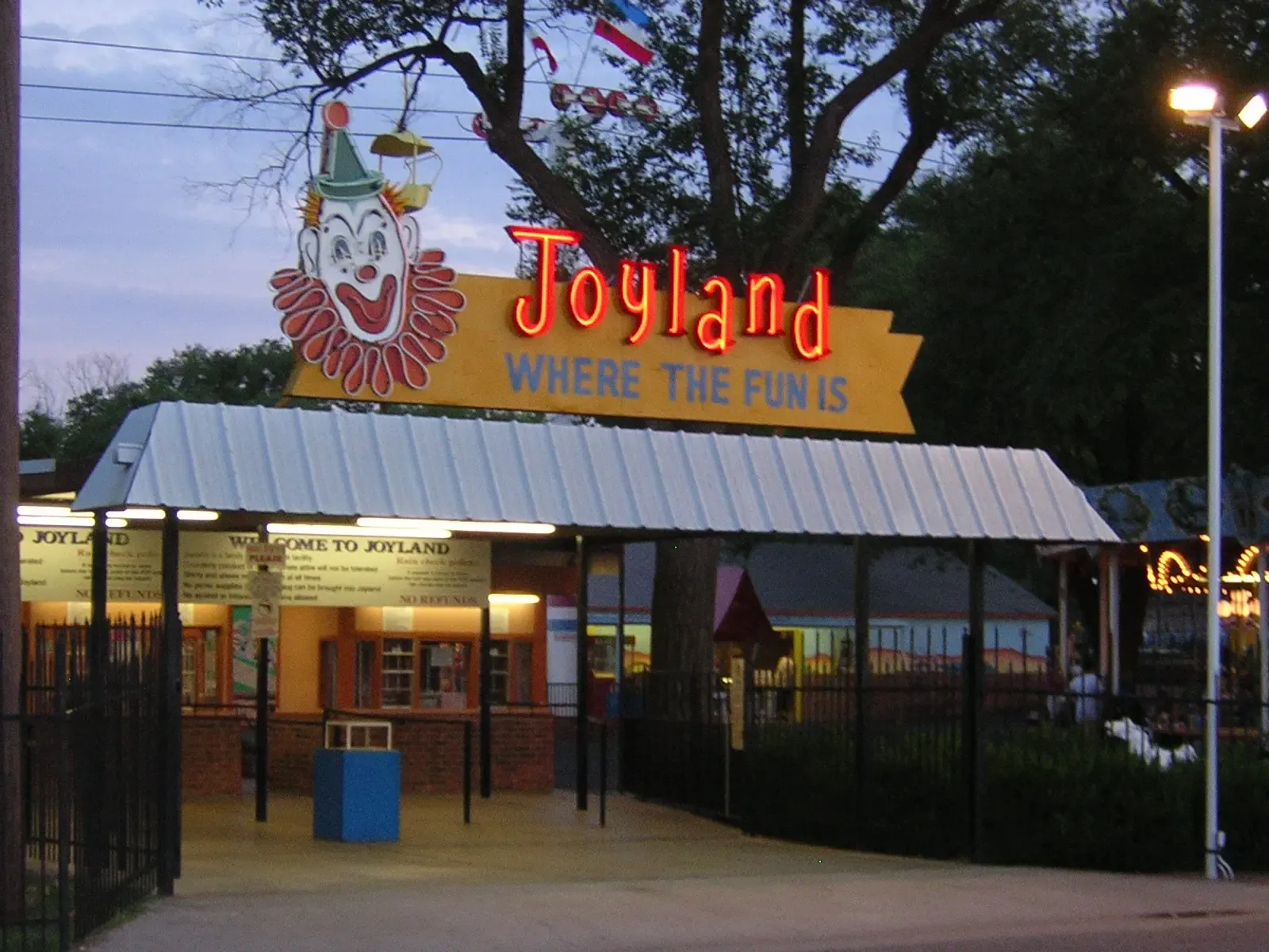 Joyland Amusement Park - Wikipedia