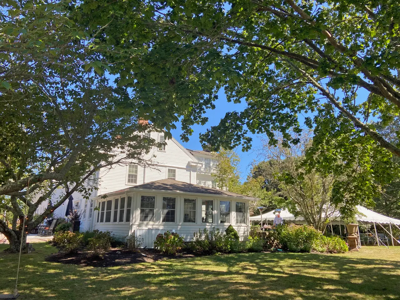 From its design elements to its history, Shelter Harbor Inn is full of  surprises - The Boston Globe