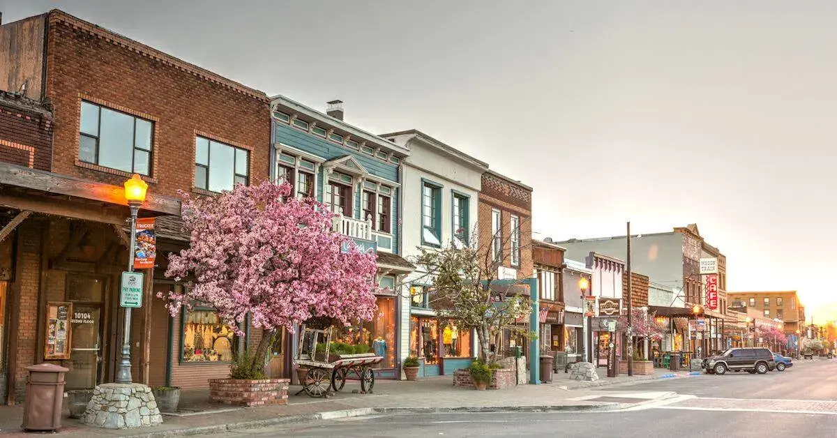 Historic Downtown Truckee Shopping Guide | The Oldham Group