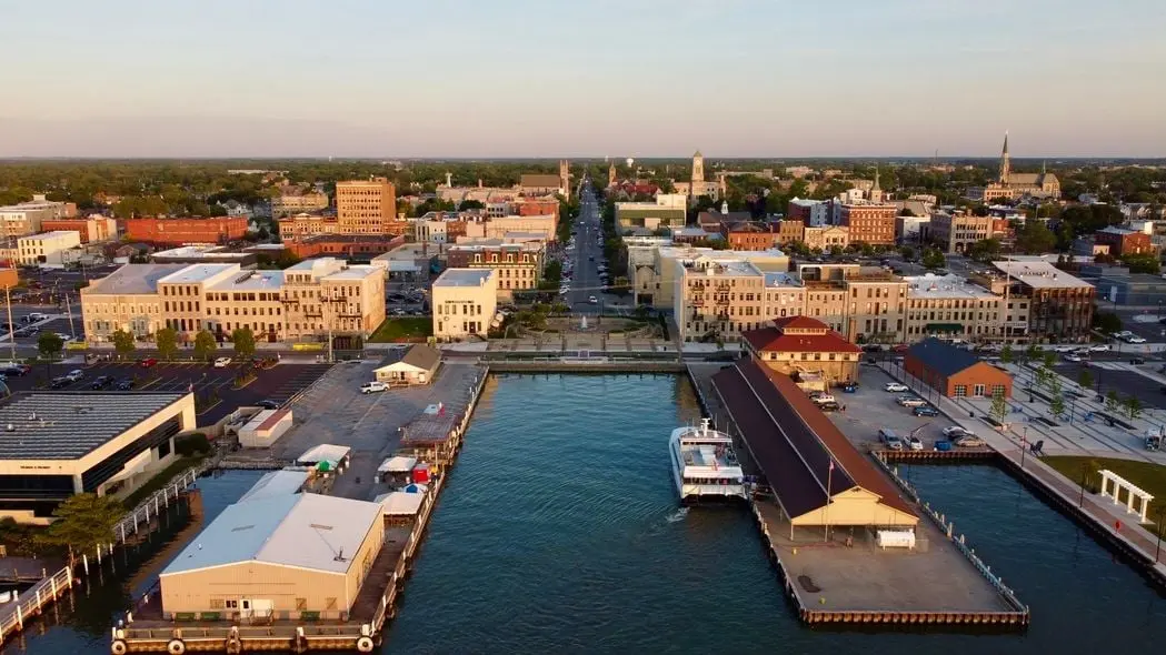 Downtown Sandusky recasts itself as more than a seasonal attraction |  Crain's Cleveland Business