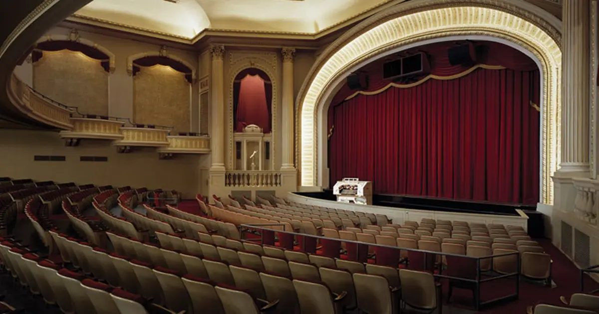 Grand Theater | Travel Wisconsin