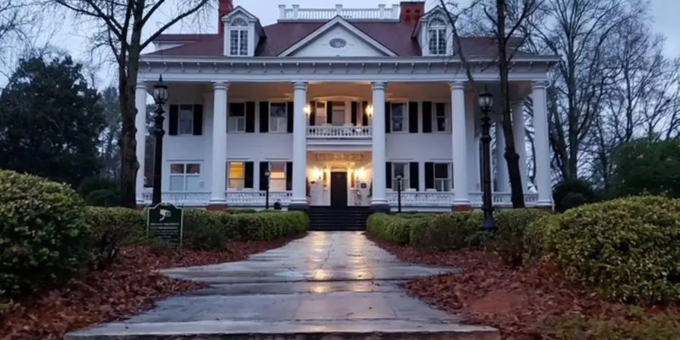 10 Vampire Diaries Filming Locations You Can Actually Visit