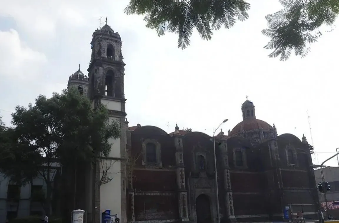 Santa Veracruz Church