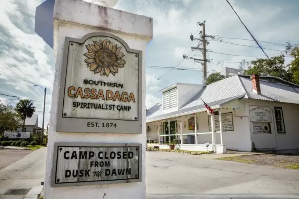 Cassadaga psychic shop