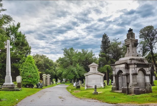 Woodlawn Cemetery | New York Landmarks Conservancy