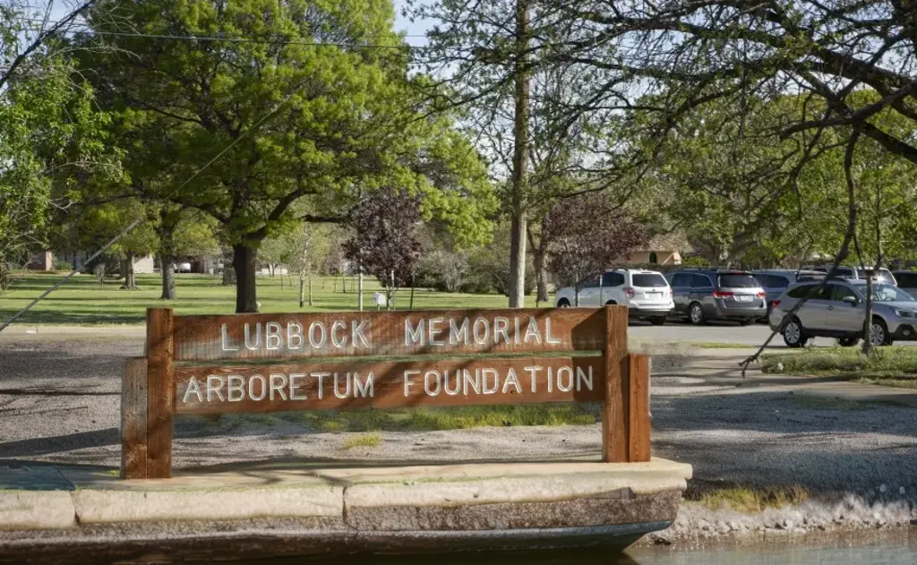 Experimentation and education at Lubbock Memorial Arboretum | KTTZ