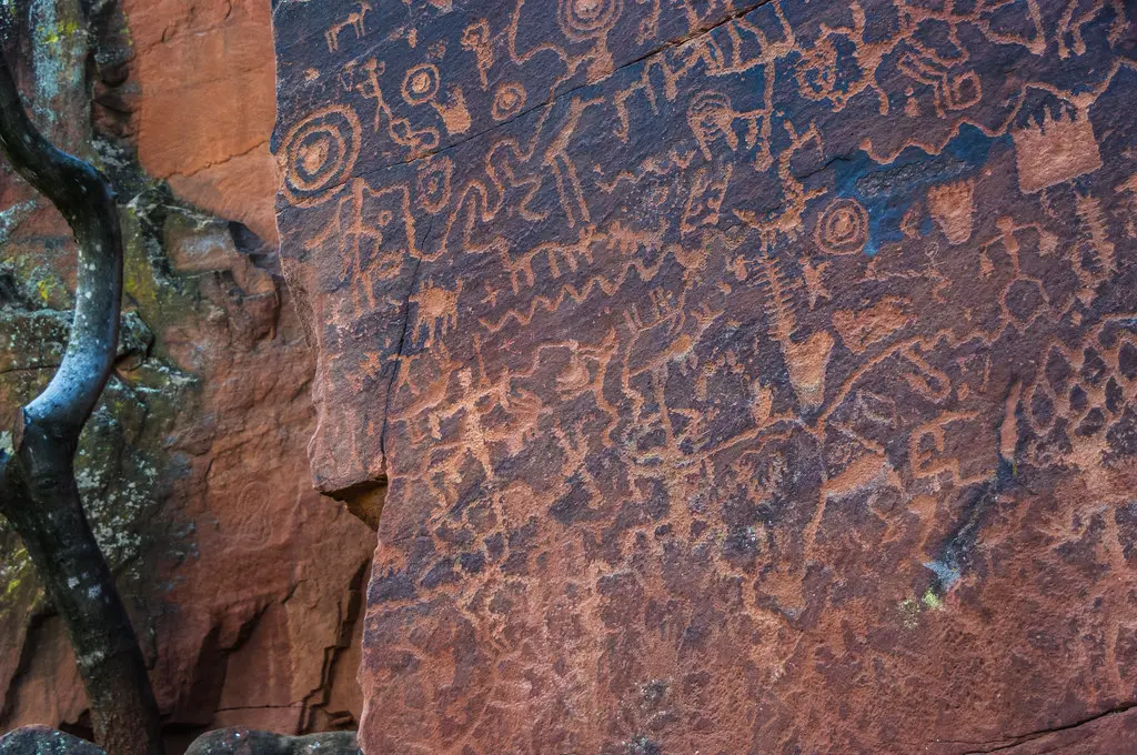 V Bar V Heritage Site | This is the largest known petroglyph… | Flickr