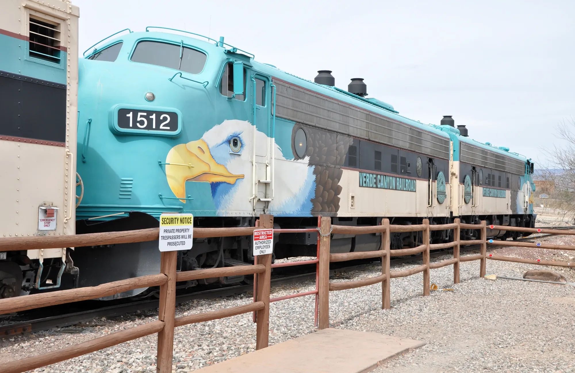 File:Verde Canyon Railroad engines.jpg - Wikimedia Commons