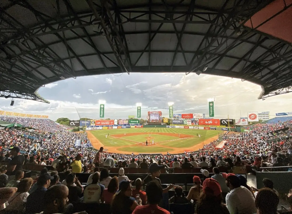 File:Estadio quisqueya santo domingo dominican republic 1.jpg - Wikimedia  Commons