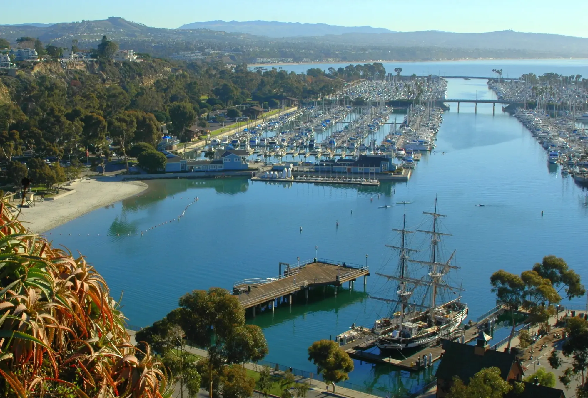 File:Dana Point Harbor.jpg - Wikimedia Commons