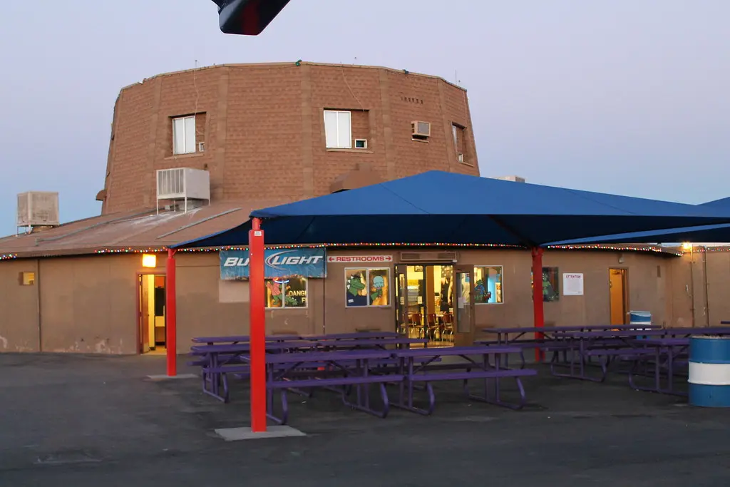 Glendale 9 Drive-In concession stand and projection hub | Flickr