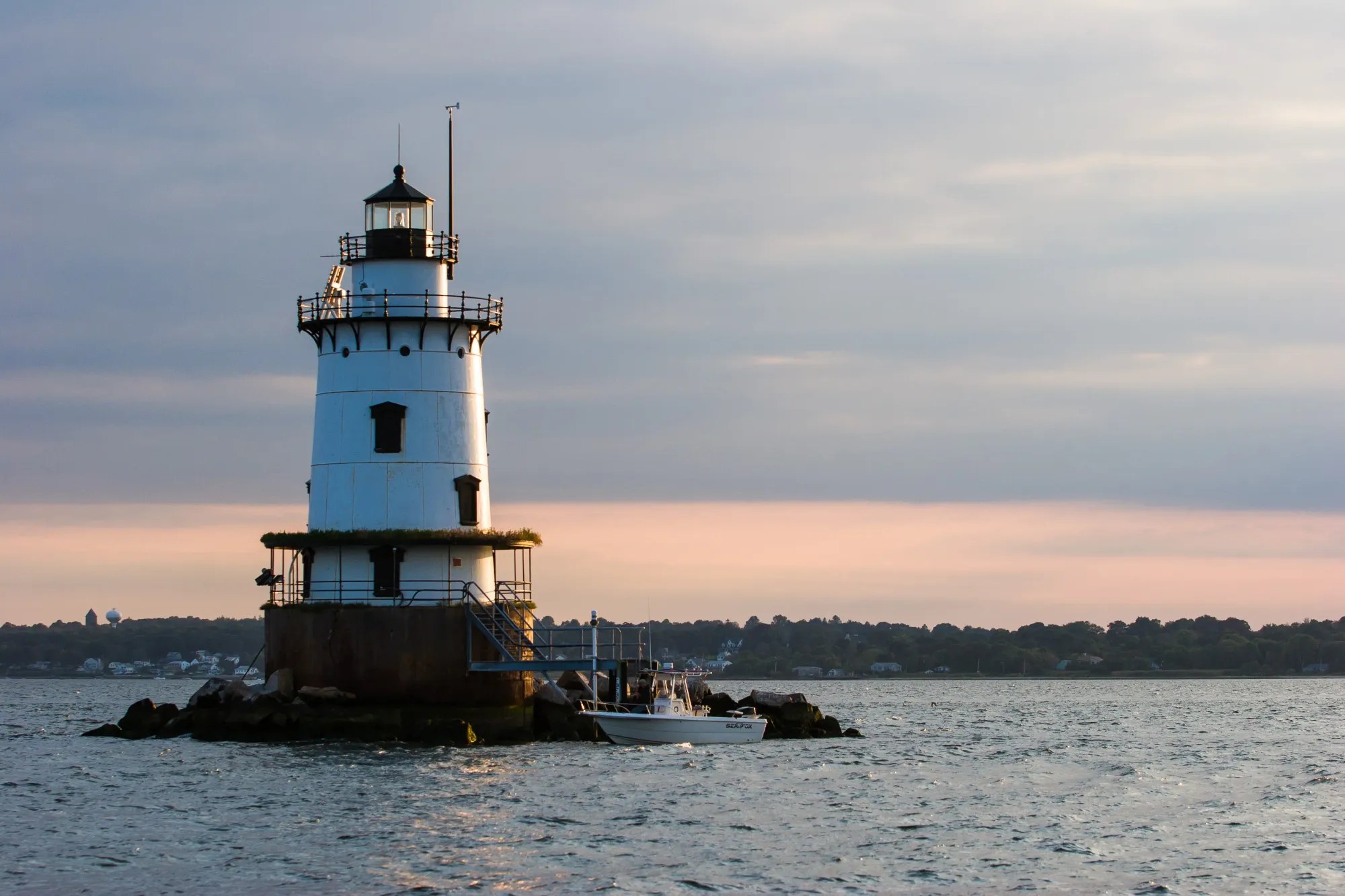 File:Conimicut Lighthouse in 2006.jpg - Wikimedia Commons