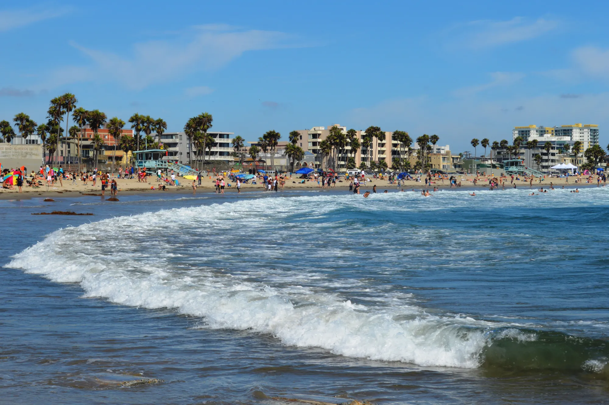 File:Venice Beach, Los Angeles, CA 01.jpg - Wikimedia Commons