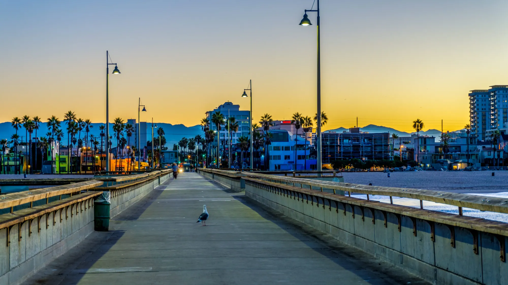File:Sunrise at Venice Beach Pier (2014).jpg - Wikimedia Commons
