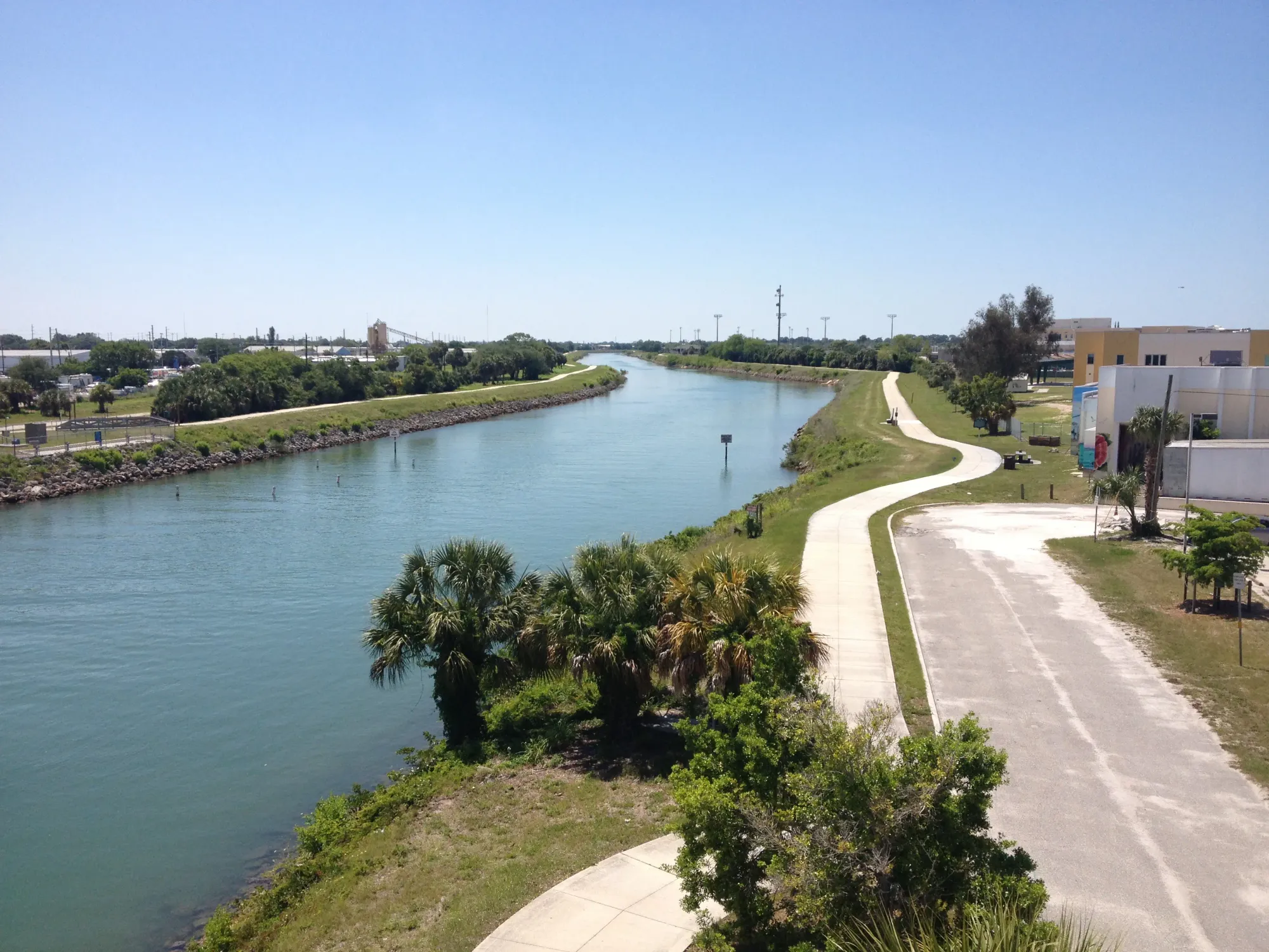 File:Venetian Waterway Park.JPG - Wikimedia Commons