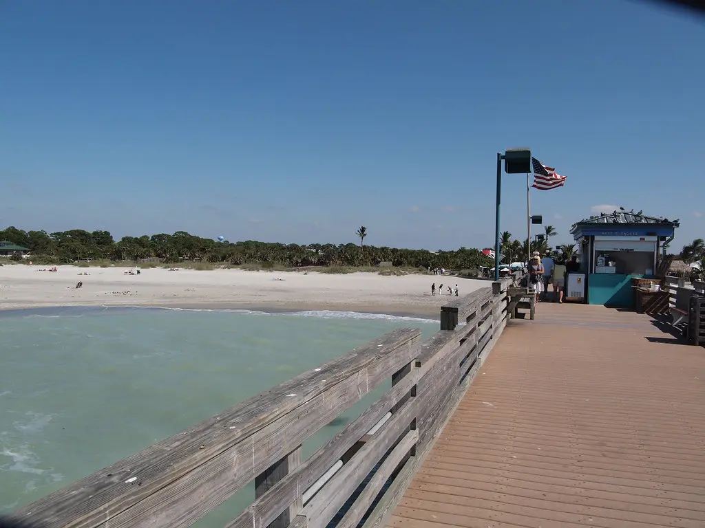 Pier at Sharky's on Caspersen Beach | Pier at Sharky's on Ca… | Flickr