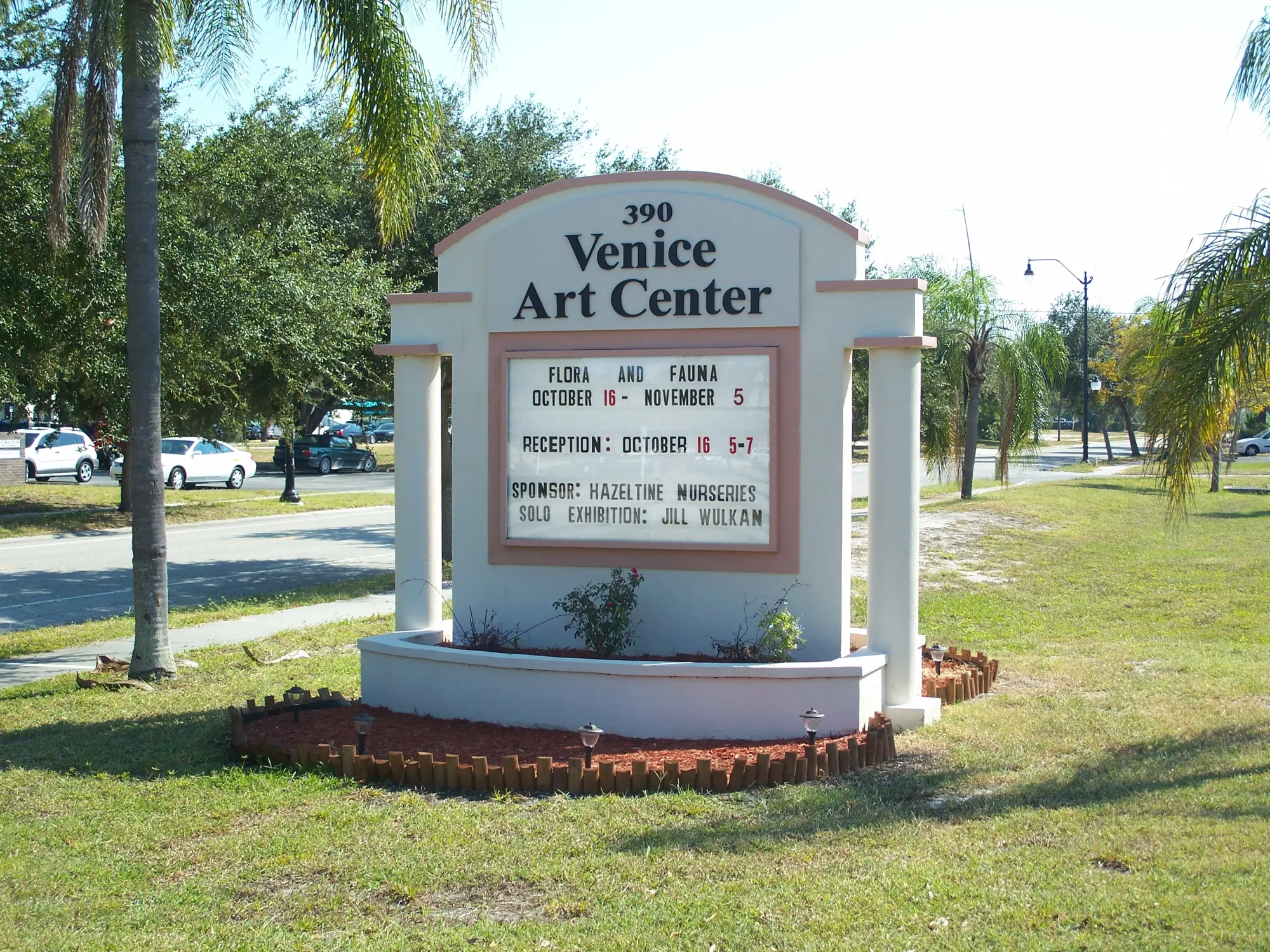 File:Venice FL Art Center sign01.jpg - Wikimedia Commons