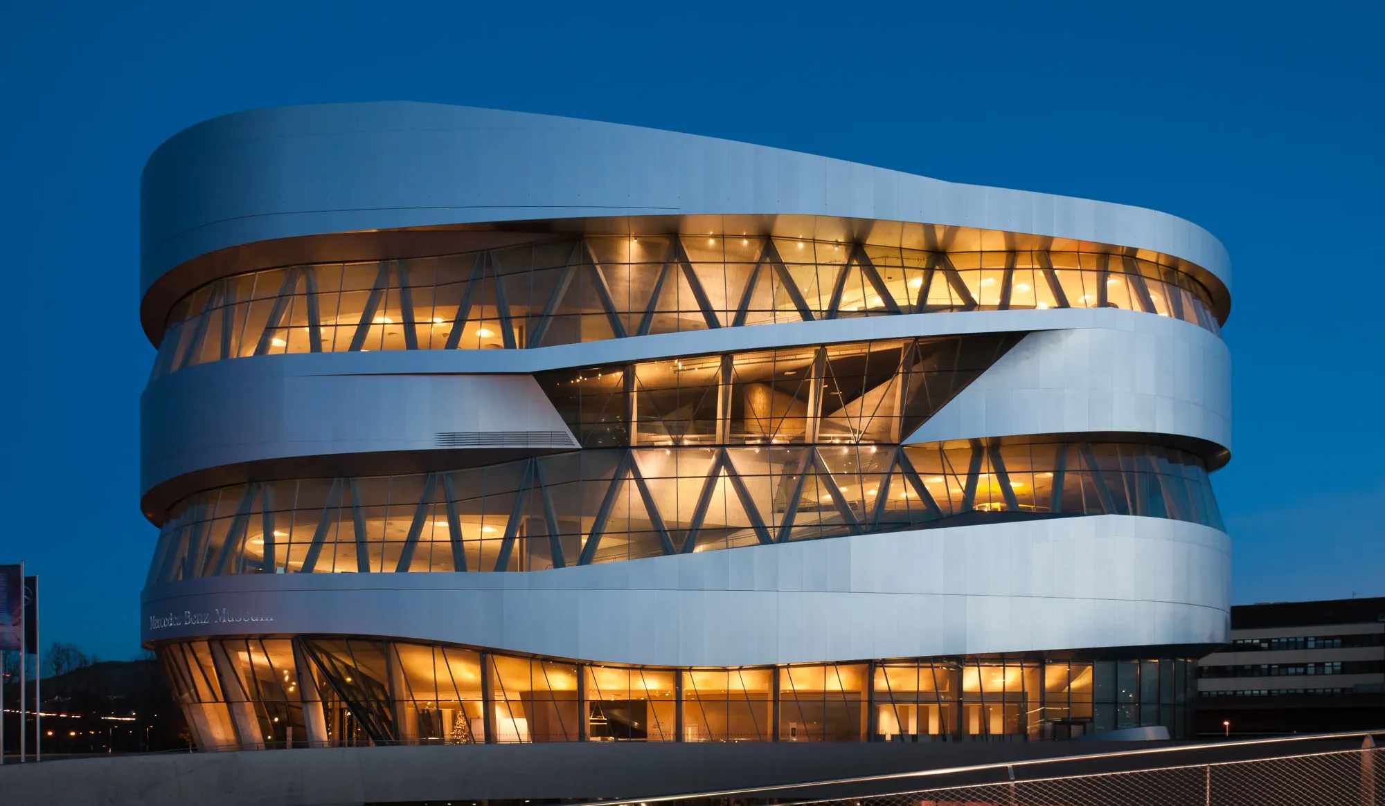 File:Mercedes-Benz Museum 201312 07 blue hour.jpg - Wikimedia Commons