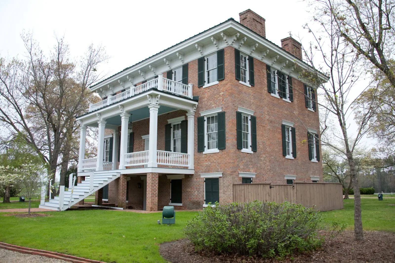 File:Lee Hall Mansion.jpg - Wikimedia Commons
