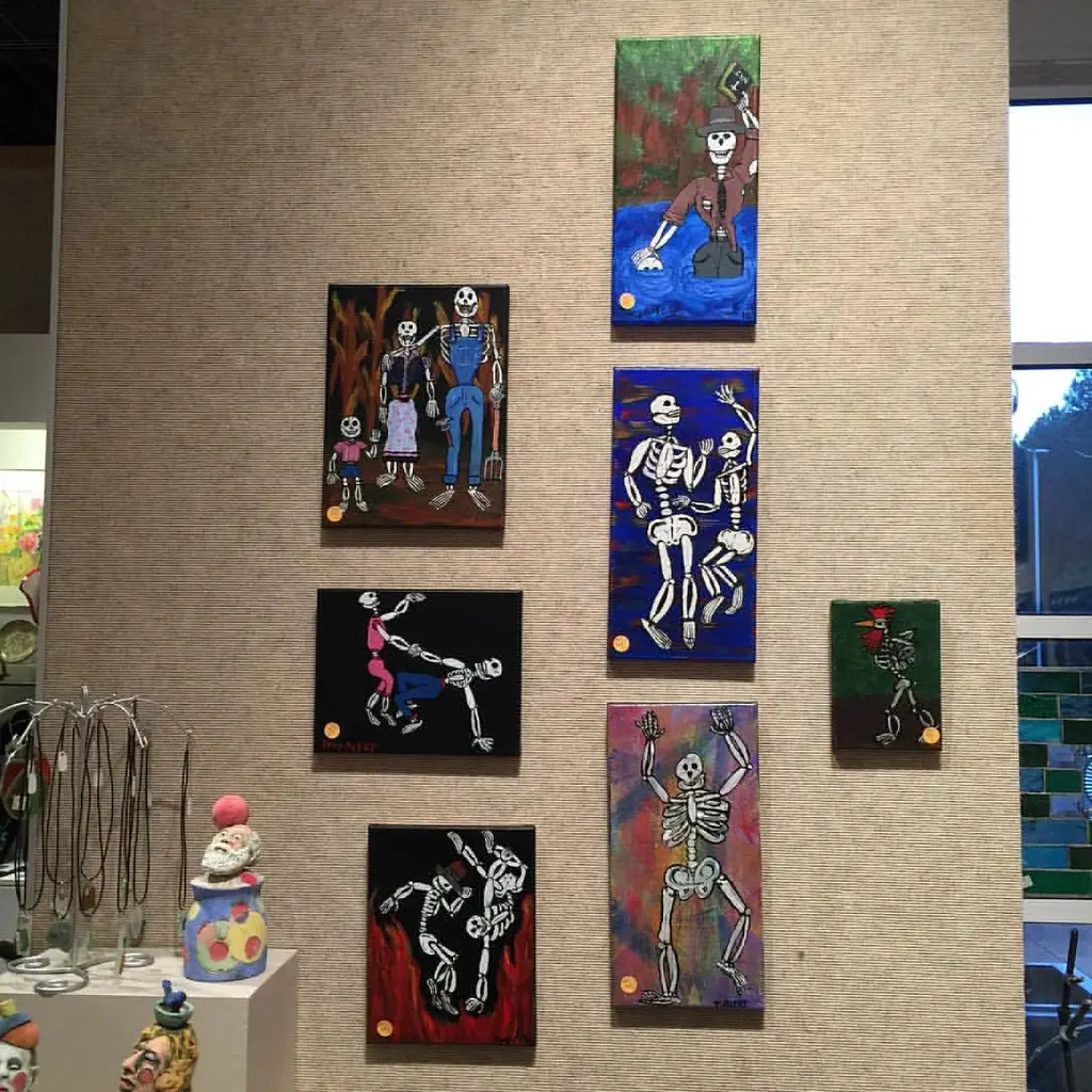 I got a wall in the Peninsula Fine Art Center gift shop. | Flickr