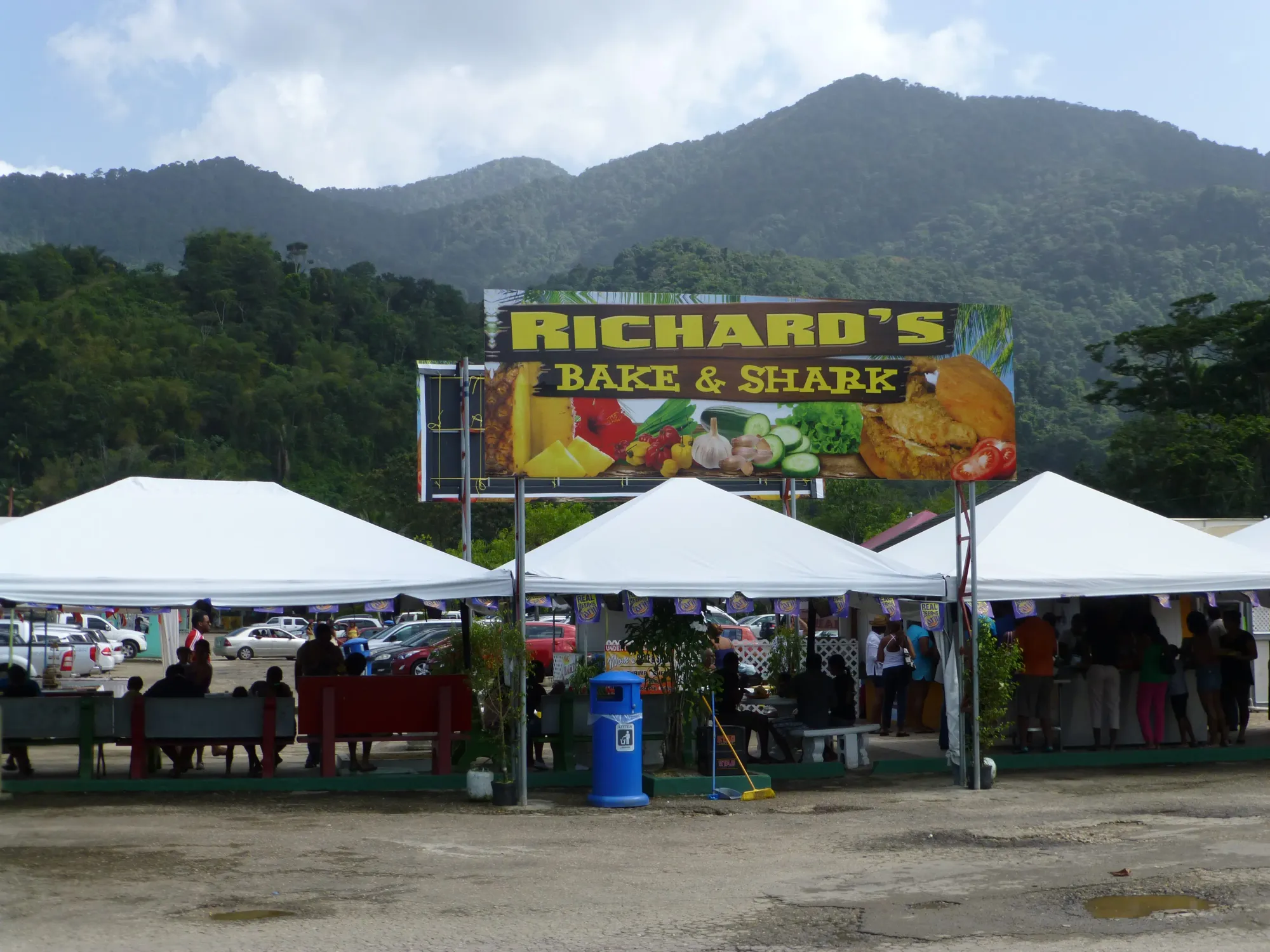 File:MISC Bake & Shark Hut Maracas.jpg - Wikimedia Commons