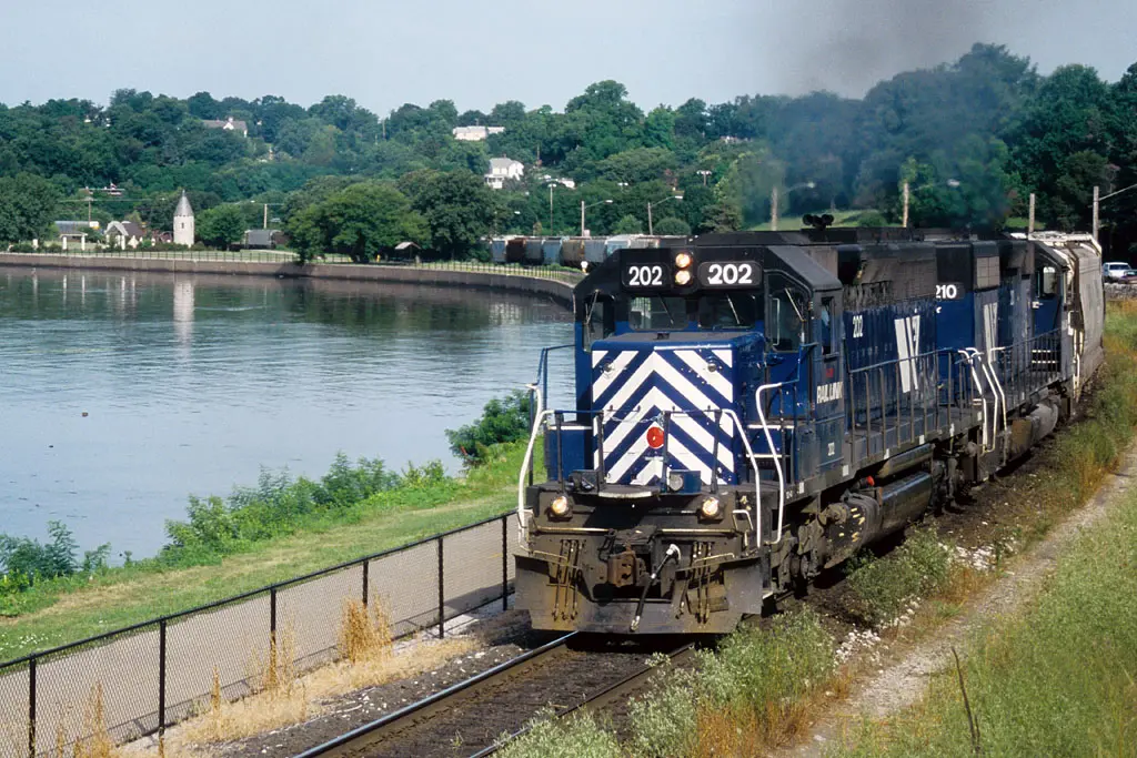 Lake Davenport | IMRL 202 East wraps around "Lake Davenport"… | Flickr