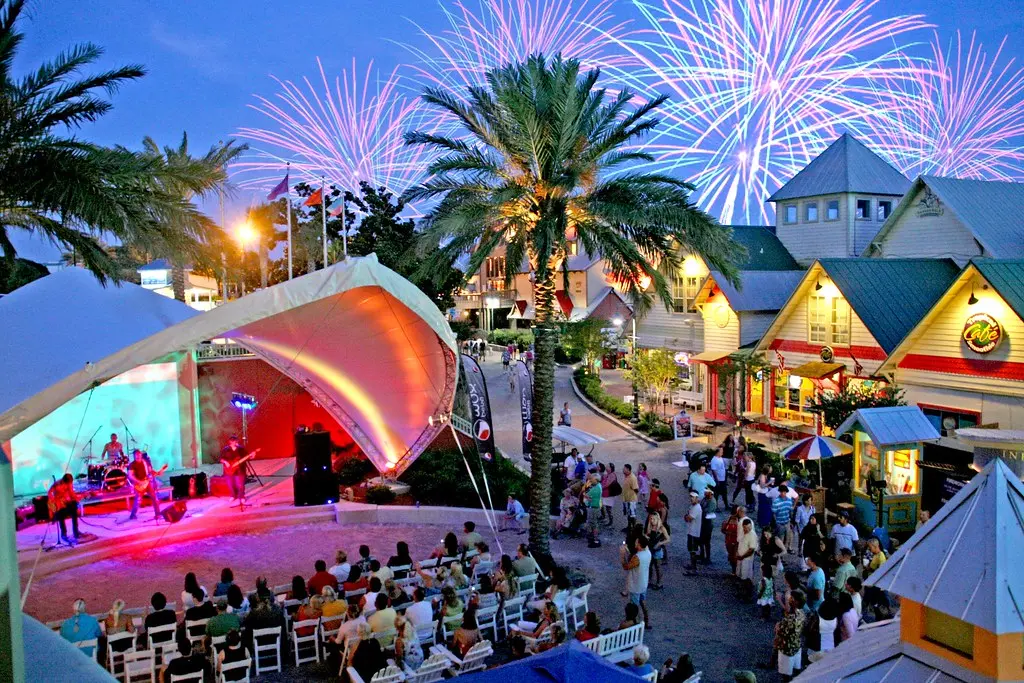 Village Stage and Fireworks of HarborWalk Village | All summ… | Flickr