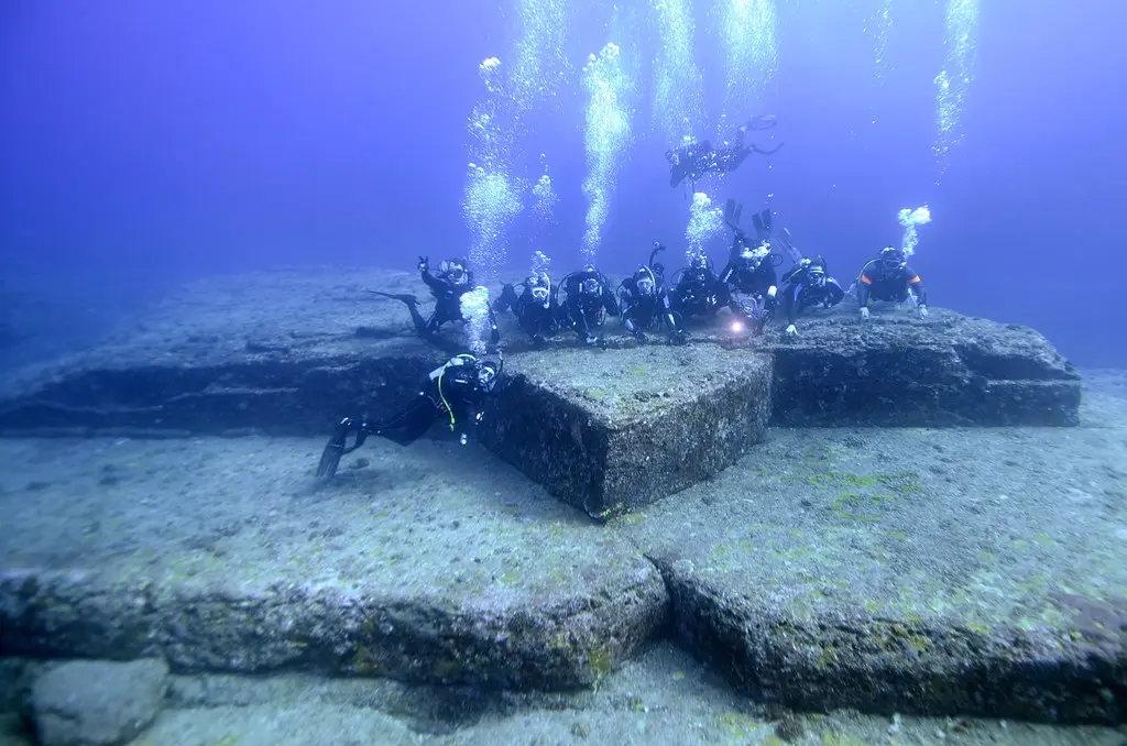 Yonaguni Japan 2015, Scuba Diving, Monument, our dive grou… | Flickr