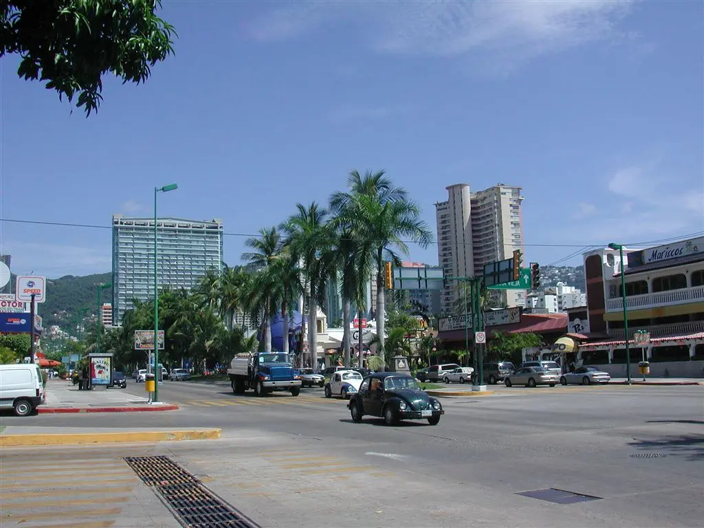 Costera | Costera Miguel Alemán Acapulco, Guerrero 2004 | Leonardo Galicia | Flickr