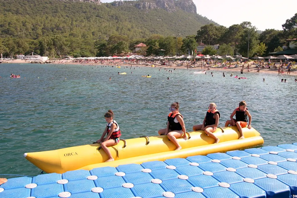 Banana boat in Moonlight Beach, Kemer | Arild Finne Nybø | Flickr