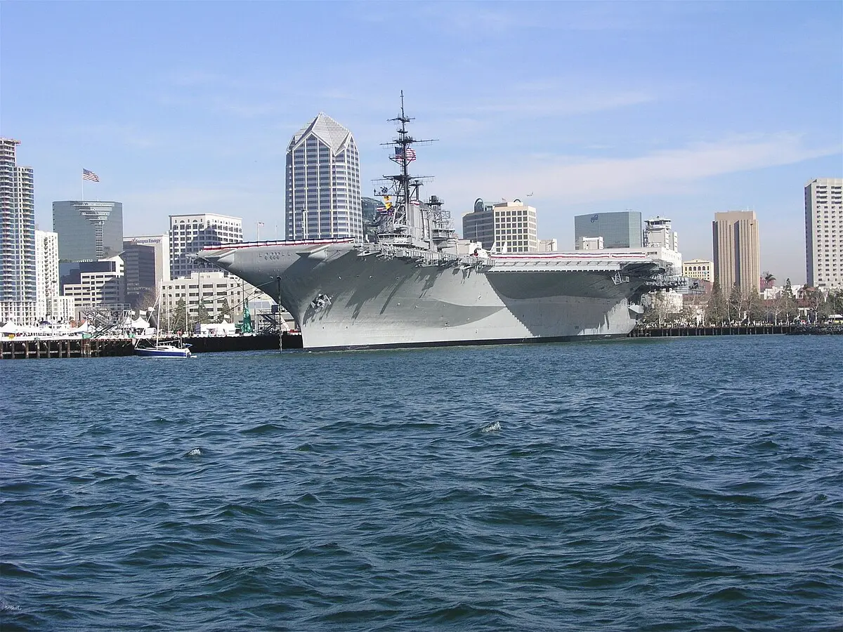 File:USS Midway Museum.jpg - Wikimedia Commons