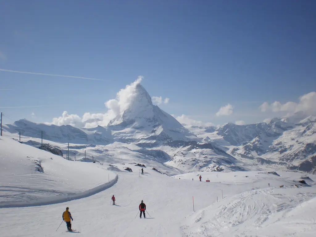 Europe’s Dual-Season Escapes: Best Ski Resorts & Warm Fall Getaways