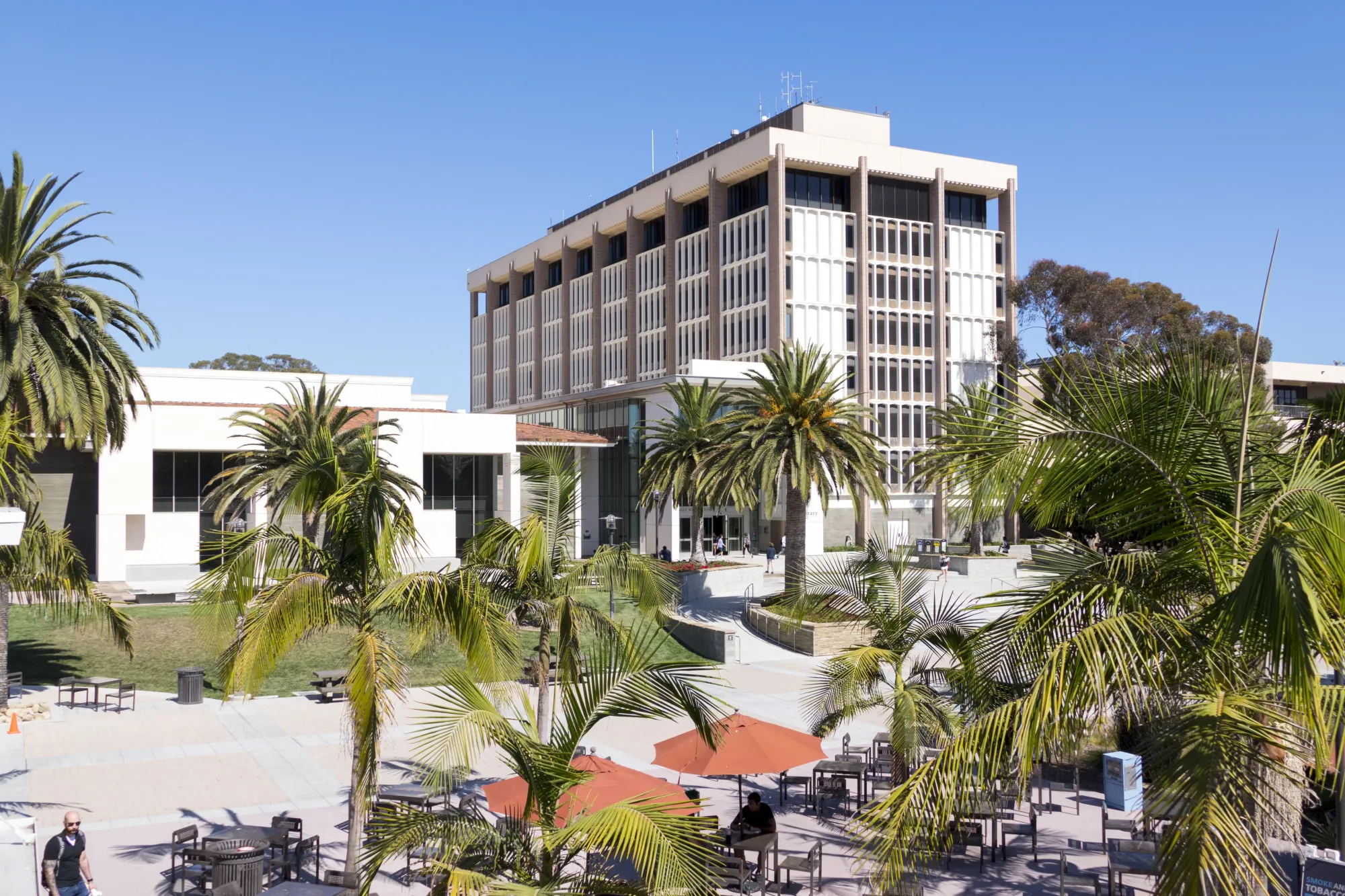 File:UC Santa Barbara Library (35399729253).jpg - Wikimedia Commons