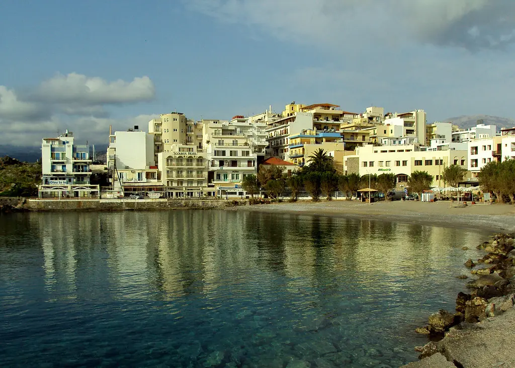 Kitroplatia Beach at Agios Nikolaos, a coastal town on the… | Flickr